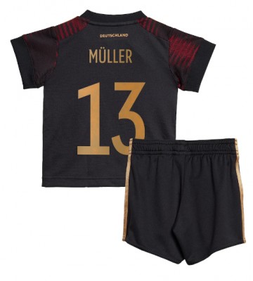 Tyskland Thomas Muller #13 Udebanesæt Børn VM 2022 Kort ærmer (+ korte bukser)